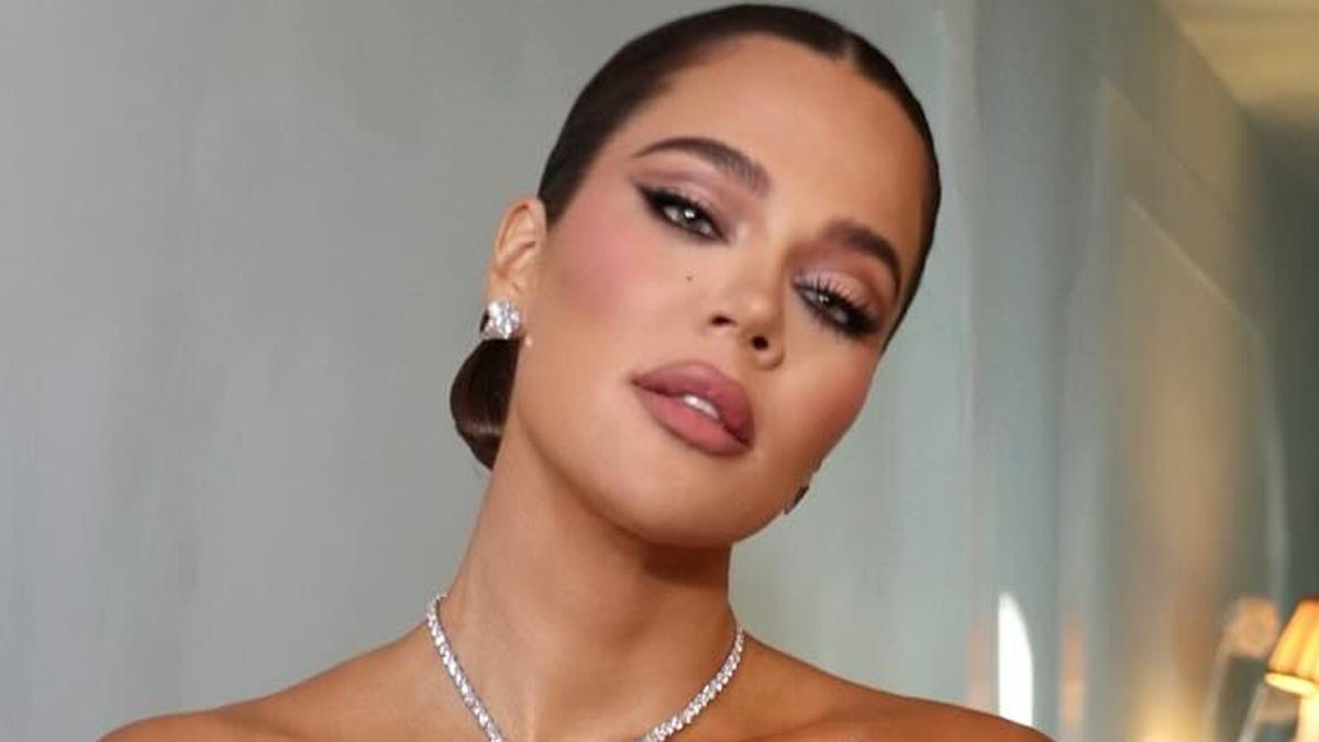 alert-–-khloe-kardashian-looks-ethereal-in-a-plunging-pink-dress-as-she-glams-up-for-jeff-bezos-and-lauren-sanchez’s-$20m-wedding-in-venice-–-before-making-early-exit-from-a-list-bash
