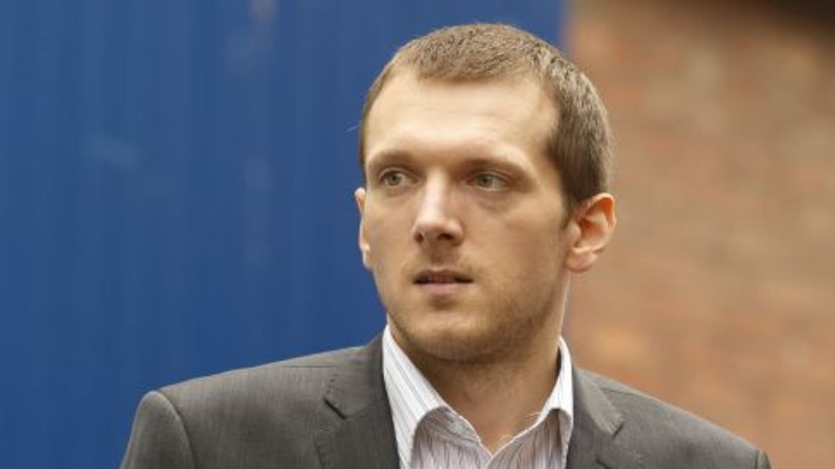 alert-–-paedophile-teacher-jeremy-forrest-who-was-jailed-after-running-away-to-france-with-15-year-old-schoolgirl-tells-how-he-wants-to-be-taken-off-sex-offenders’-register