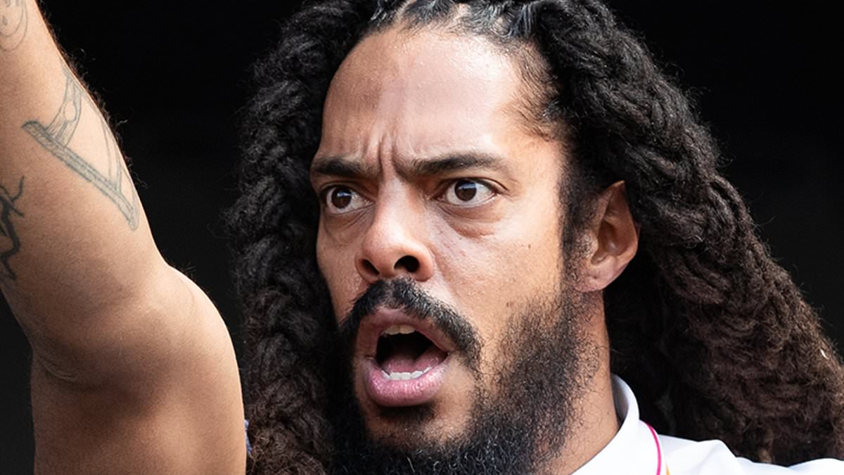 alert-–-who-are-bob-vylan?-duo-who-screamed-‘death-to-the-idf’-at-glastonbury-were-rejected-by-major-labels-for-being-‘too-extreme’…-and-was-previously-filmed-violently-threatening-their-own-fans