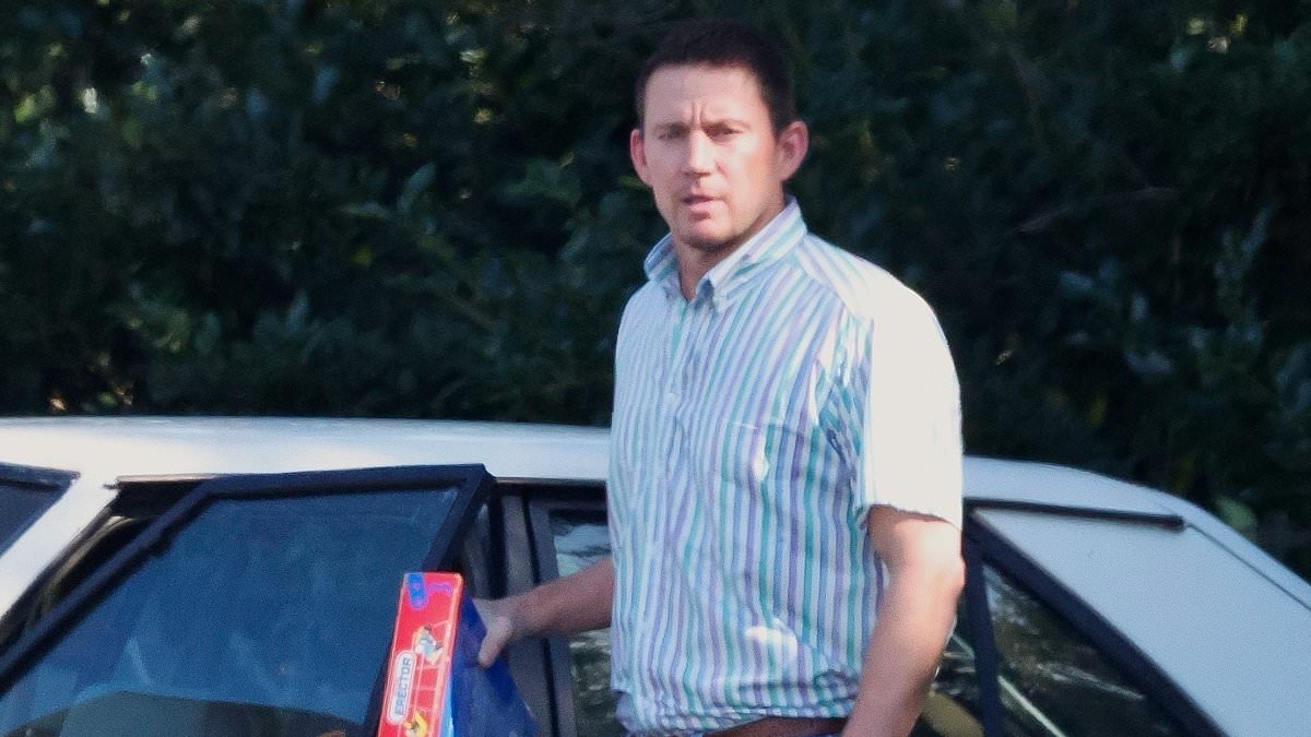 alert-–-meet-the-fugitive-who-secretly-lived-in-a-toys-r-us-store-for-six-months…-and-is-now-being-played-by-a-hollywood-a-lister