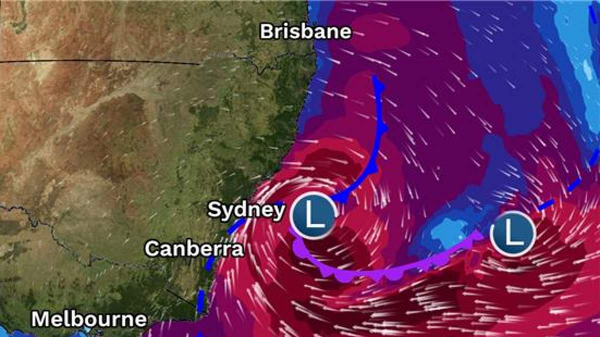alert-–-residents-of-luxury-beachside-homes-are-hit-with-drastic-‘bomb-cyclone’-warning-–-as-storm-closes-in-on-sydney-with-91km-stretch-of-suburbs-in-the-firing-line:-weather-updates-live