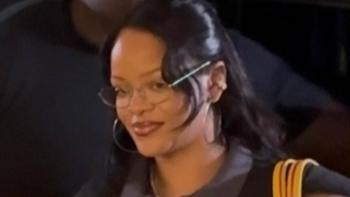alert-–-rihanna-bares-baby-bump-on-rare-outing-with-riot,-one,-after-a$ap-rocky’s-accidental-gender-reveal