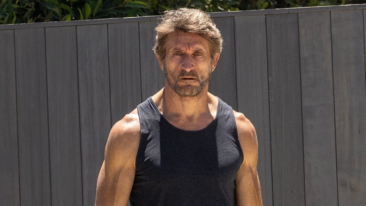 alert-–-jonathan-lapaglia-looks-downcast-during-a-family-stroll-in-los-angeles-as-he-is-seen-for-the-first-time-since-being-brutally-fired-from-australian-survivor-via-email