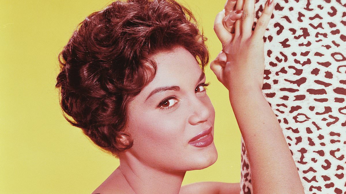 alert-–-country-star-connie-francis,-87,-hospitalized-in-florida