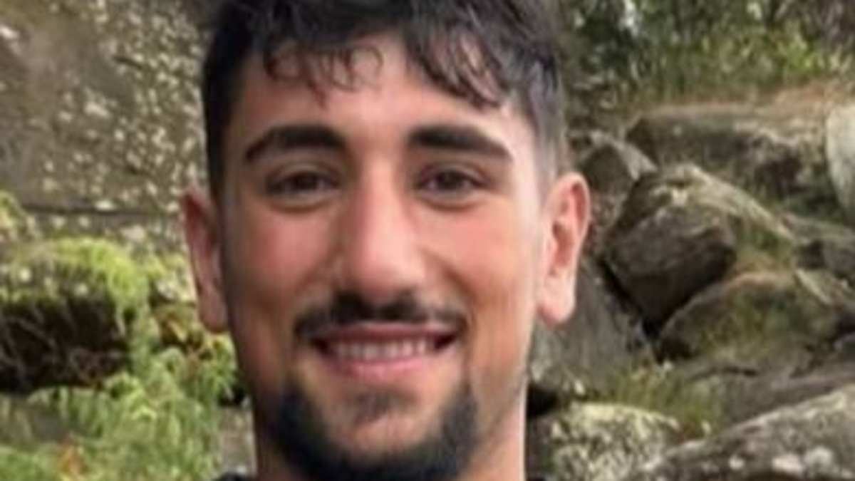 alert-–-unbelievable-twist-as-aspiring-businessman,-21,-is-stabbed-to-death-in-the-driveway-of-suburban-home-while-girlfriend-watched-on-in-horror-–-as-cops-reach-a-terrifying-conclusion