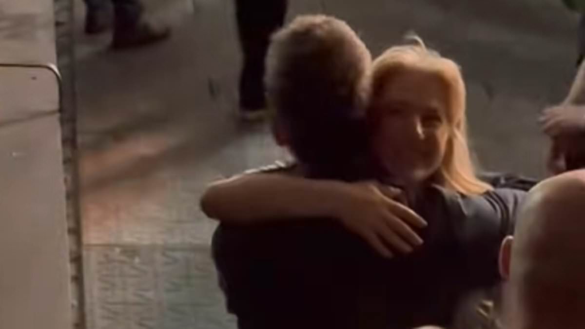 alert-–-anais-gallagher-gives-her-father-noel-a-good-luck-hug-just-moments-before-oasis’-first-reunion-show-–-which-she-gushed-was-the-‘best-night-of-her-life’-after-proudly-dancing-in-the-crowd