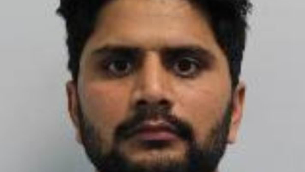 alert-–-rapist-who-attacked-13-year-old-girl-in-park-and-used-fake-gun-to-threaten-another-victim-as-he-assaulted-her-is-jailed-for-14-years