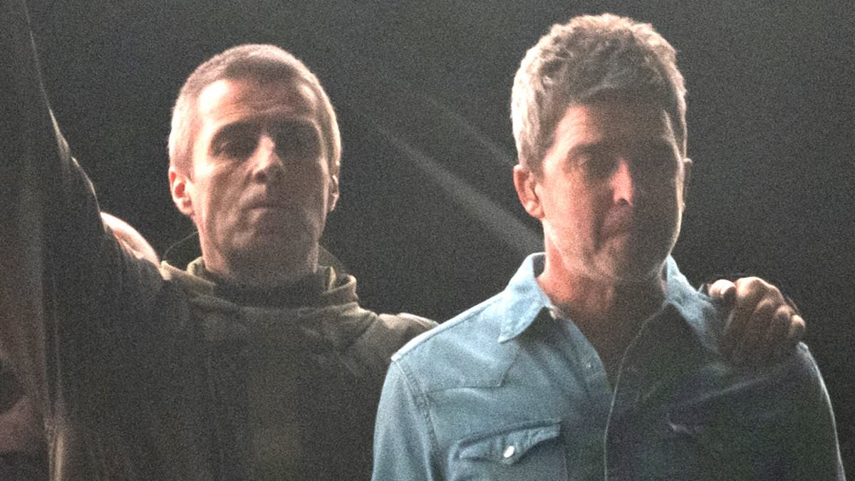 alert-–-how-oasis’-liam-and-noel-gallagher really-feel-about-each-other-revealed-amid-reunion-tour-–-16-years-after-that-falling-out