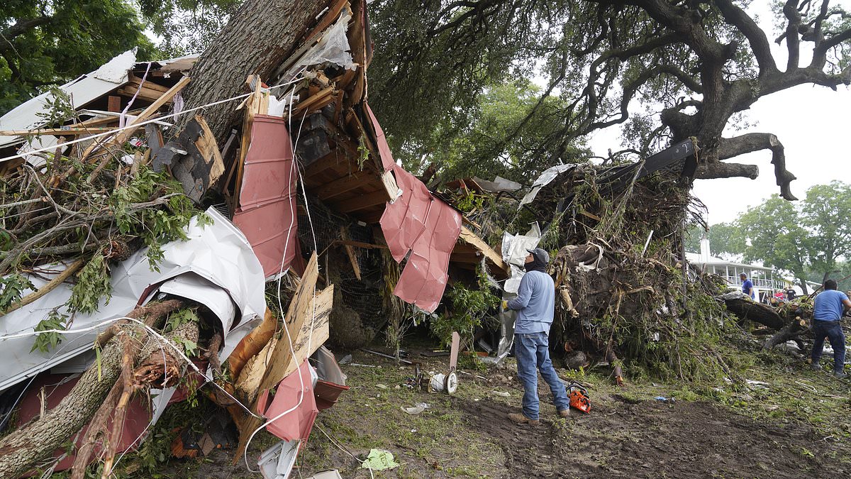 alert-–-texas-floods-rage-as-trump-signs-‘major-disaster-declaration’-amid-brewing-scandal-over-fema-cuts:-live-updates