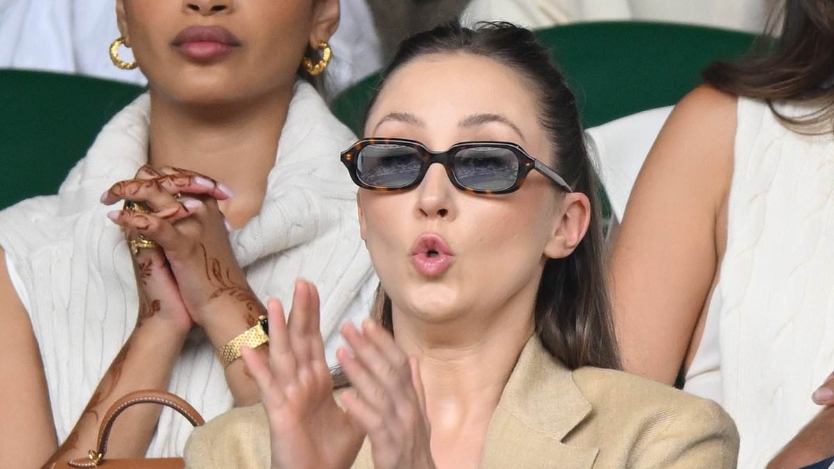 alert-–-adolescence-star-erin-doherty-puts-on-a-very-animated-display-as-she-watches-the-action-at-wimbledon’s-centre-court-following-split-from-partner-sophie-melville
