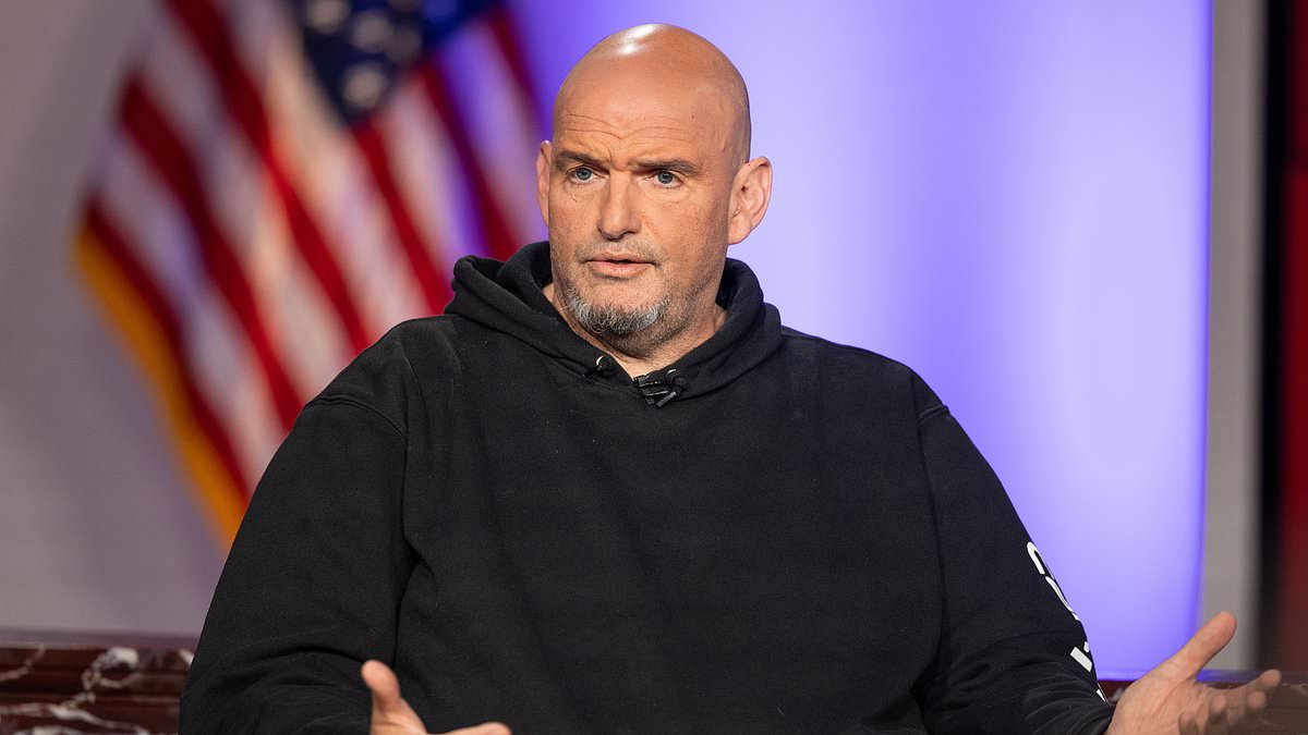 alert-–-john-fetterman-responds-after-trump-praises-him-for-being-‘right’-to-condemn-attacks-on-ice-officers
