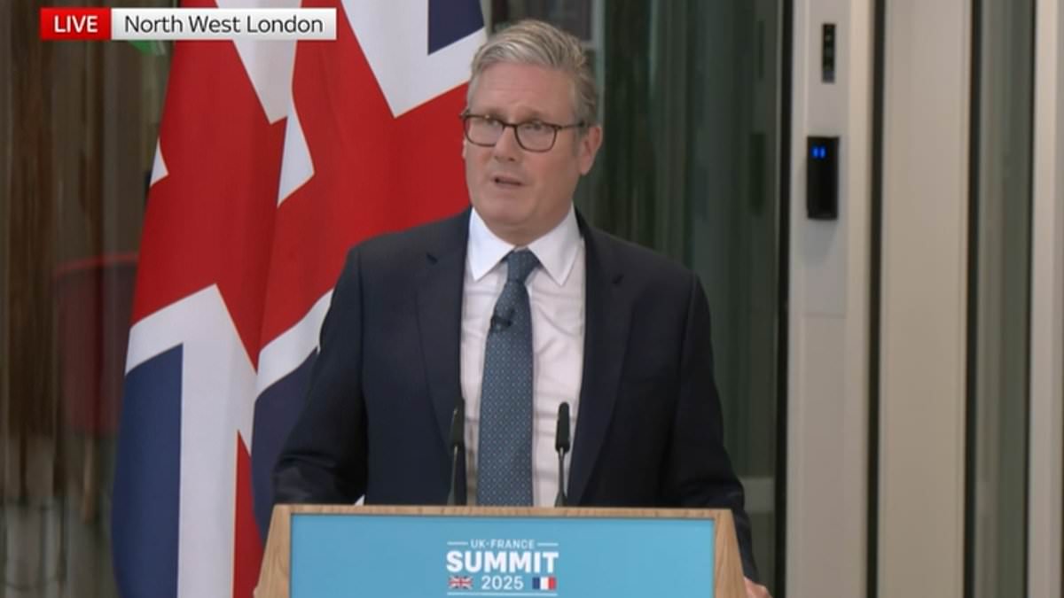 alert-–-starmer-and-macron-agree-‘one-in,-one-out’-channel-migrant-deal-to-come-into-force-‘within-weeks