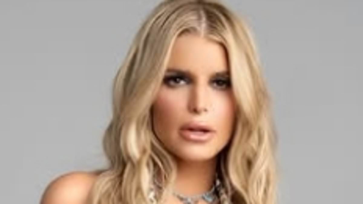 alert-–-jessica-simpson-doesn’t-look-like-this-anymore-as-she-ditches-her-most-iconic-feature-on-45th-birthday
