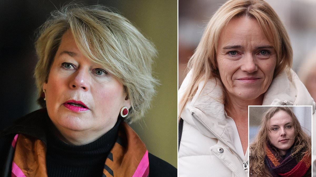 alert-–-snp-msp-breaks-ranks-to-call-for-nhs-fife-boss-carol-potter-and-her-board-to-resign-over-gender-storm
