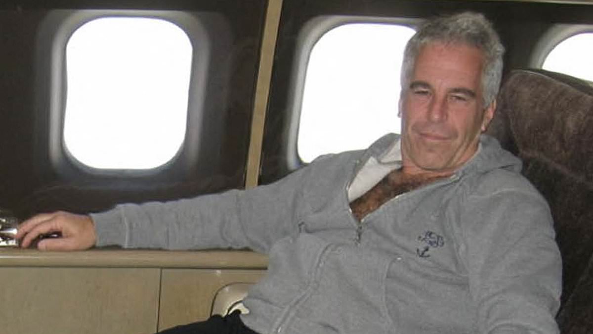 alert-–-trump-faces-maga-revolt-on-his-own-social-media-platform-after-defending-pam-bondi-amid-epstein-files-debacle