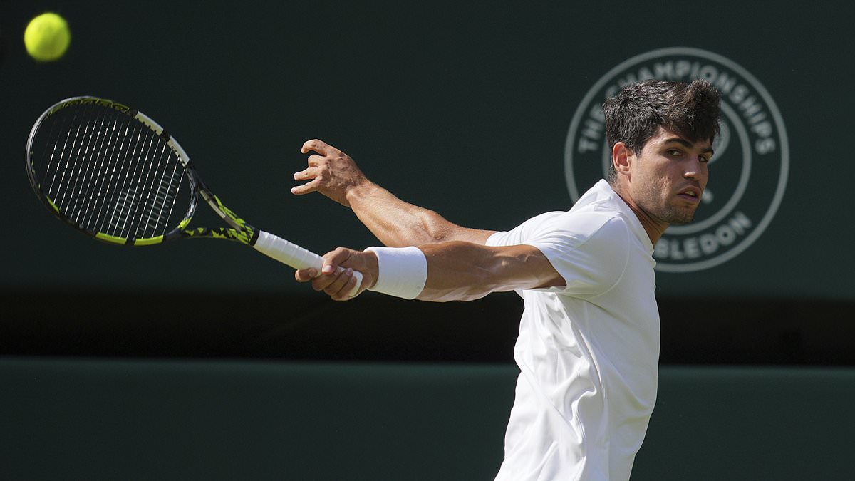 alert-–-wimbledon-final-2025-live:-latest-score-and-game-by-game-updates-as-carlos-alcaraz-and-jannik-sinner-go-head-to-head-in-a-thriller-at-sw19
