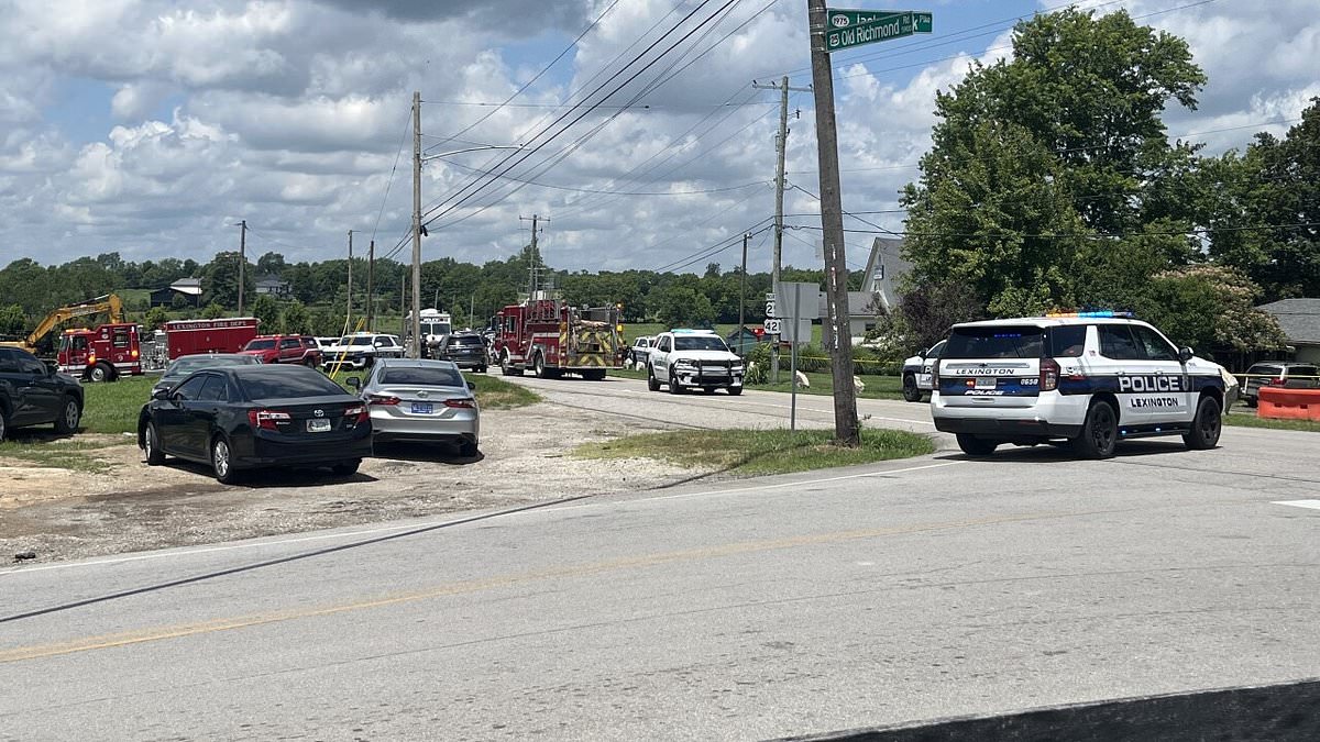 alert-–-two-worshippers-shot-dead-as-gunman-brings-carnage-to-church-after-wounding-cop-at-kentucky’s-blue-grass-airport