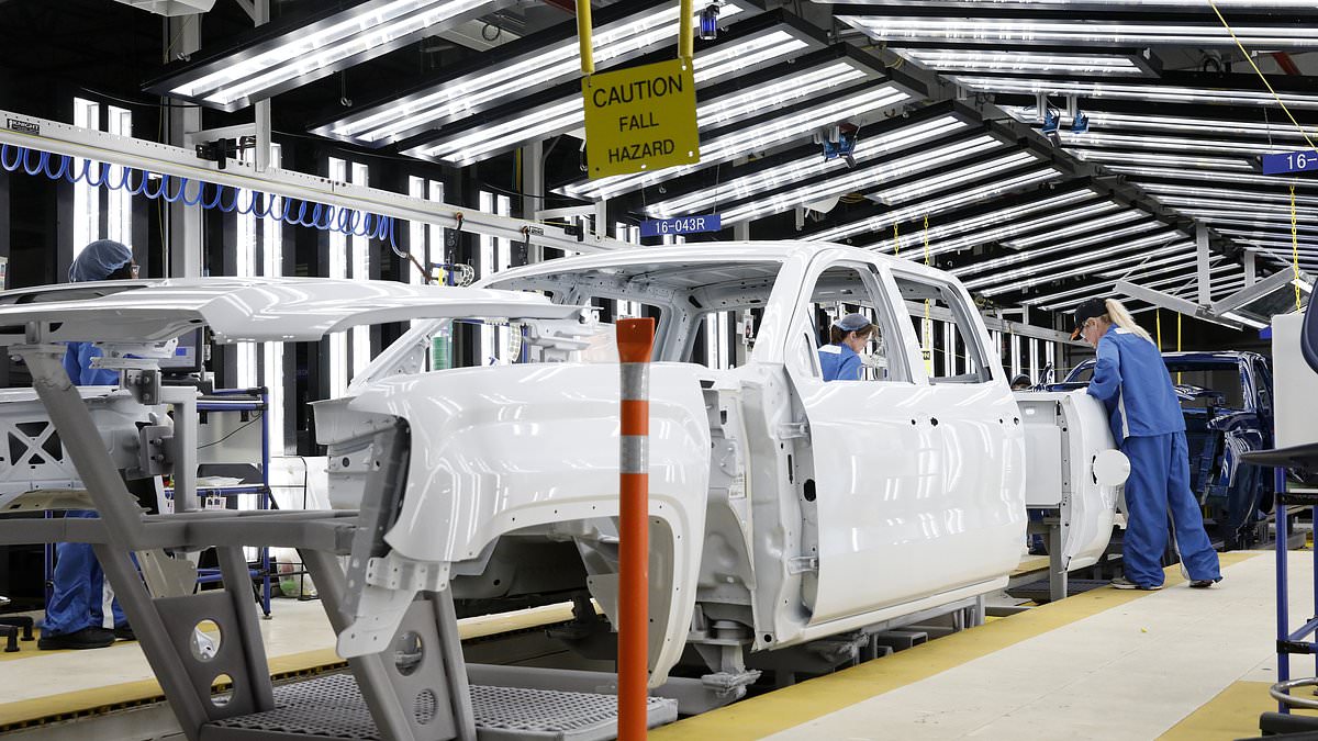 alert-–-america’s-biggest-carmaker-stops-production-for-four-weeks-for-its-best-selling-trucks