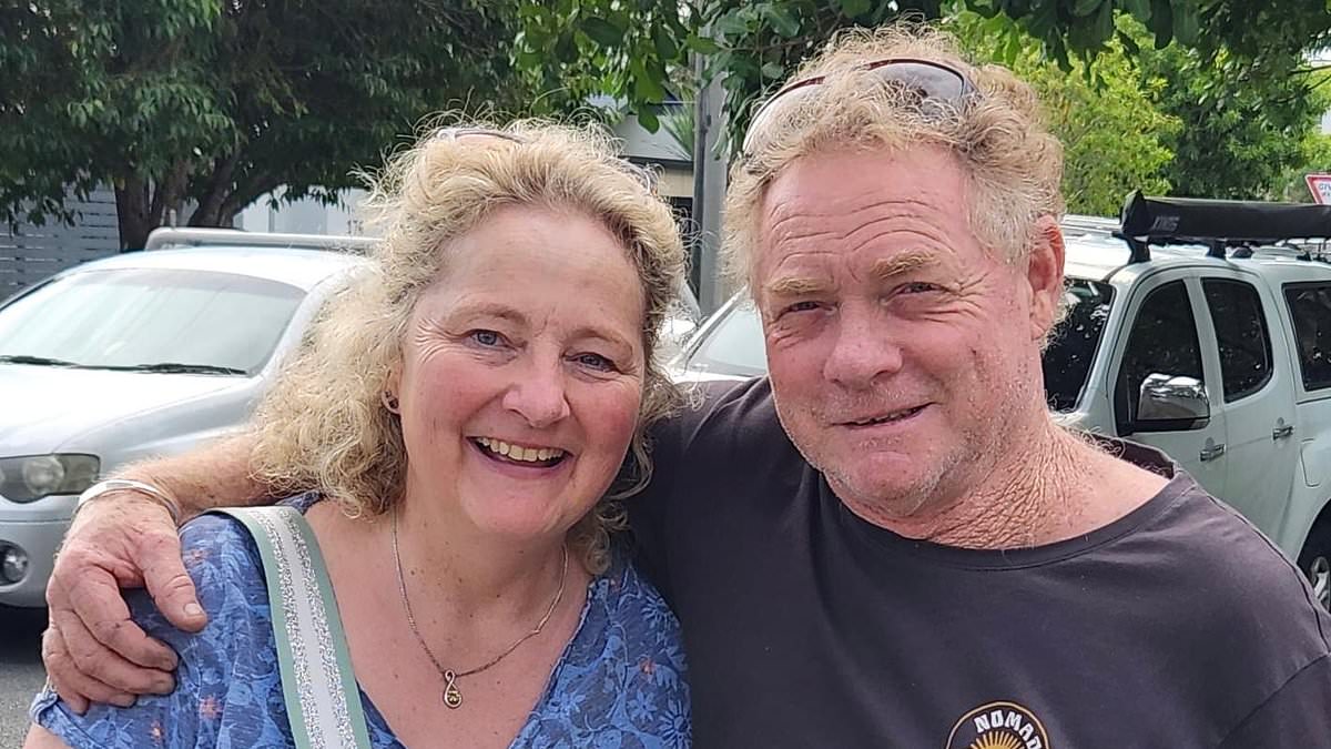 alert-–-woman-finds-her-long-lost-brother-on-the-other-side-of-the-world-after-decades-apart-–-and-reveals-they-nearly-crossed-paths-34-years-ago