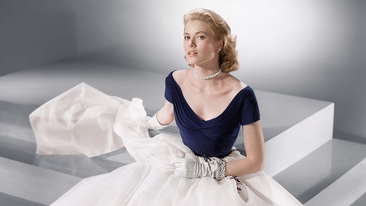 alert-–-grace-kelly’s-lookalike-granddaughter,-27,-stuns-in-replica-of-princess’-1954-rear-window-gown-at-charity-ball