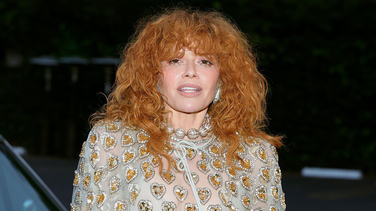 alert-–-actress-natasha-lyonne-left-embarrassed-as-she-tries-to-unite-a-list-celebrities-and-trump-on-a-critical-issue