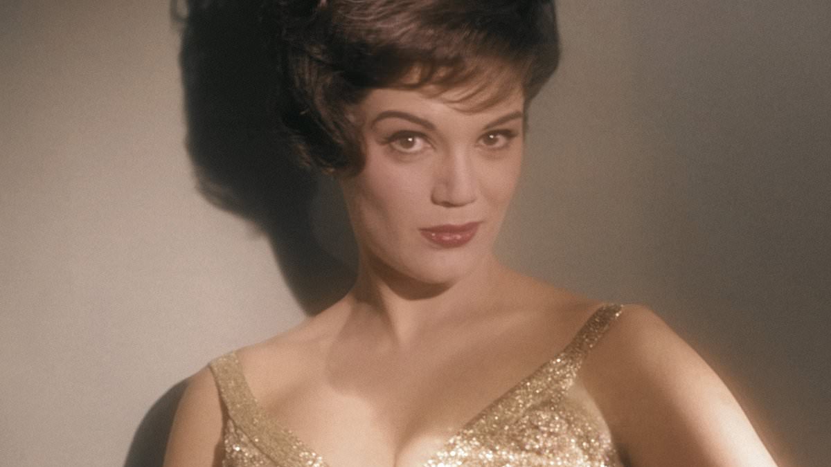 alert-–-pretty-little-baby-singer-connie-francis-had-wild-love-life-that-included-a-pop-king-and-4-marriages