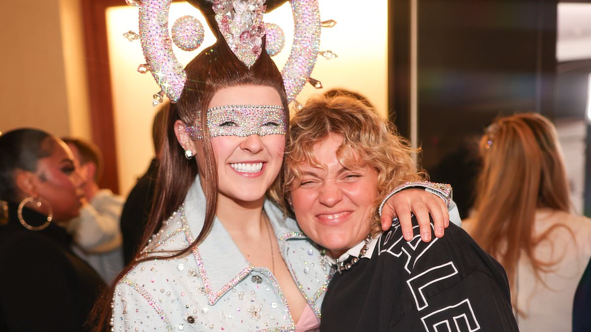 alert-–-jojo-siwa’s-ex-kath-ebbs-debuts-new-relationship-with-aflw-star-and-takes-a-stunning-seven-word-swipe-at-us-singer-after-she-was-brutally-dumped
