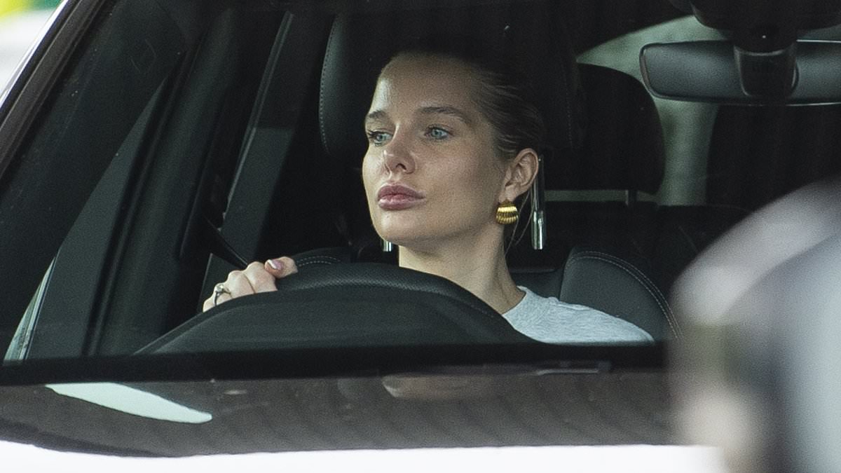 alert-–-helen-flanagan-is-seen-back-behind-the-wheel-of-her-66k-car-for-the-first-time-since-being-banned-from-driving-for-six-months