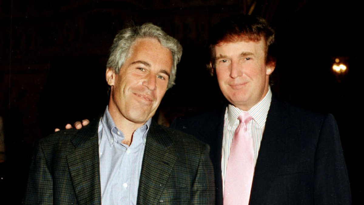 alert-–-trump-administration-dumps-huge-tranche-of-obama-documents-while-world-waits-for-epstein-files:-live-updates