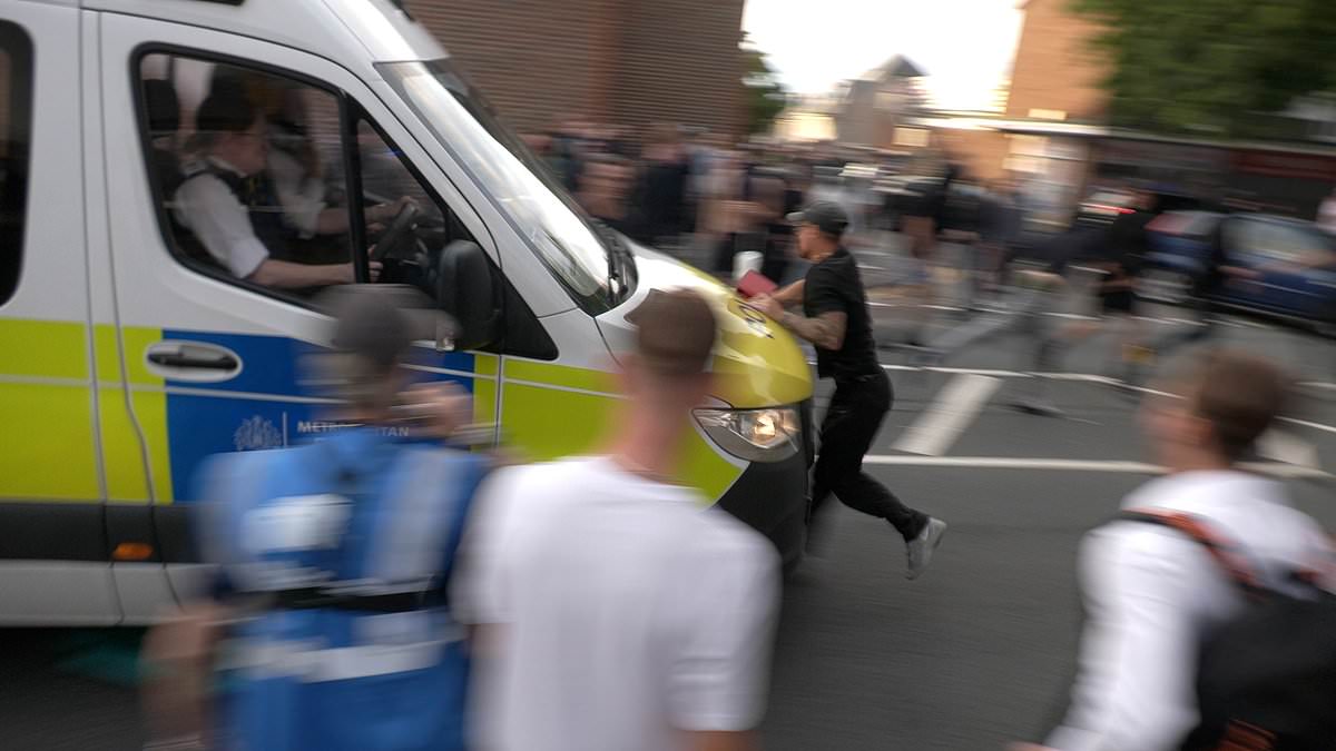 alert-–-met-confirms-police-van-‘made-contact’-with-protester-at-anti-migrant-demo-when-thugs-clashed-with-officers-near-asylum-hotel-after-ethiopian-resident-was-charged-over-schoolgirl-sex-assault