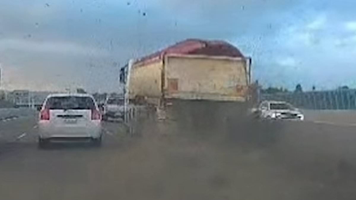 alert-–-drivers-blinded-after-trunk-dumps-wall-of-cement-on-tonkin-highway,-wa