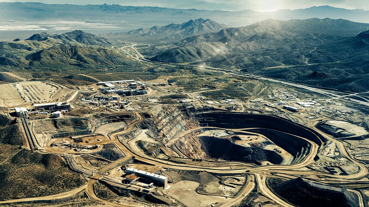 alert-–-top-secret-hole-in-the-desert-that-is-america’s-only-chance-of-defeating-its-most-powerful-enemy