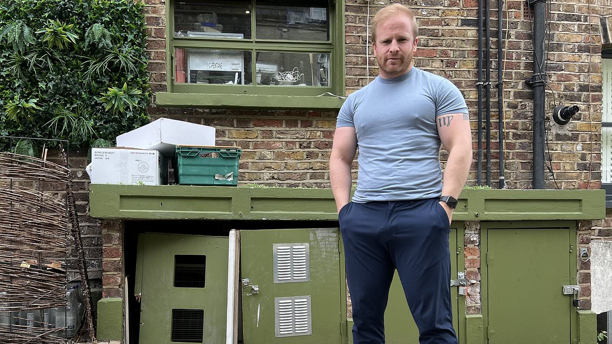 alert-–-my-notting-hill-restaurant-has-been-targeted-by-brazen-thieves-20-times-and-police-do-nothing-about-it…-i’m-still-waiting-for-them-to-show-up-24-hours-after-the-last-break-in!