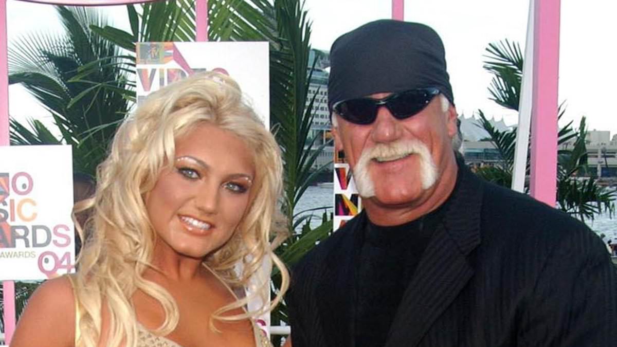 alert-–-inside-hulk-hogan’s-’emotional’-final-hours:-friends-in-shock-over-sudden-death…-as-they-reveal-his-deathbed-‘heartbreak’