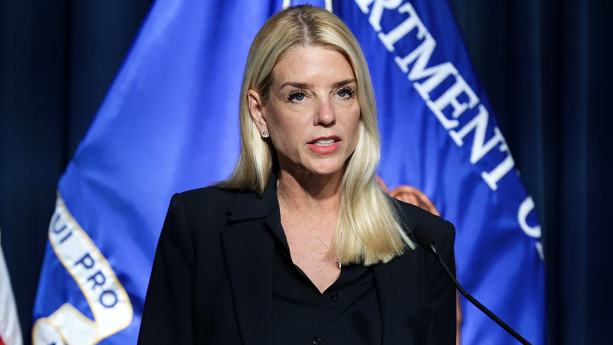 alert-–-pam-bondi-on-the-brink:-epstein-fallout-gets-nasty-as-trump-insiders-reveal-humiliating-things-colleagues-are-saying-behind-her-back