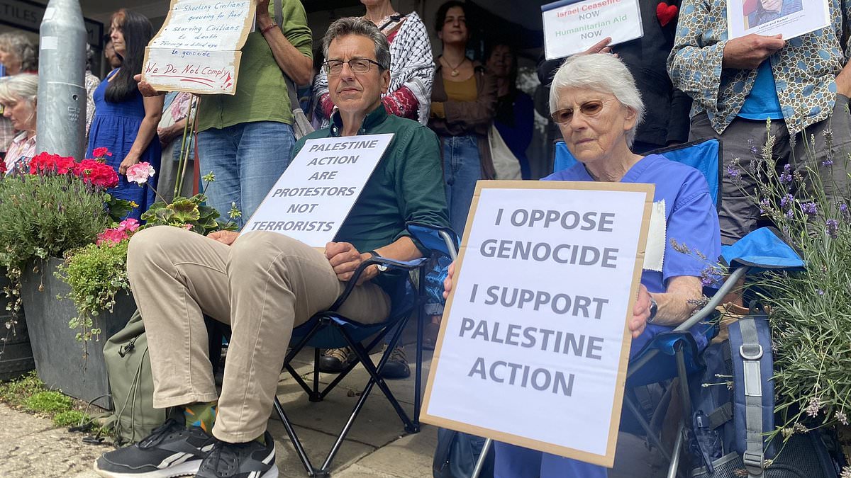 alert-–-police-fail-to-arrest-supporters-of-banned-group-palestine-action-in-sign-demos-–-despite-more-than-100-arrests-last-week