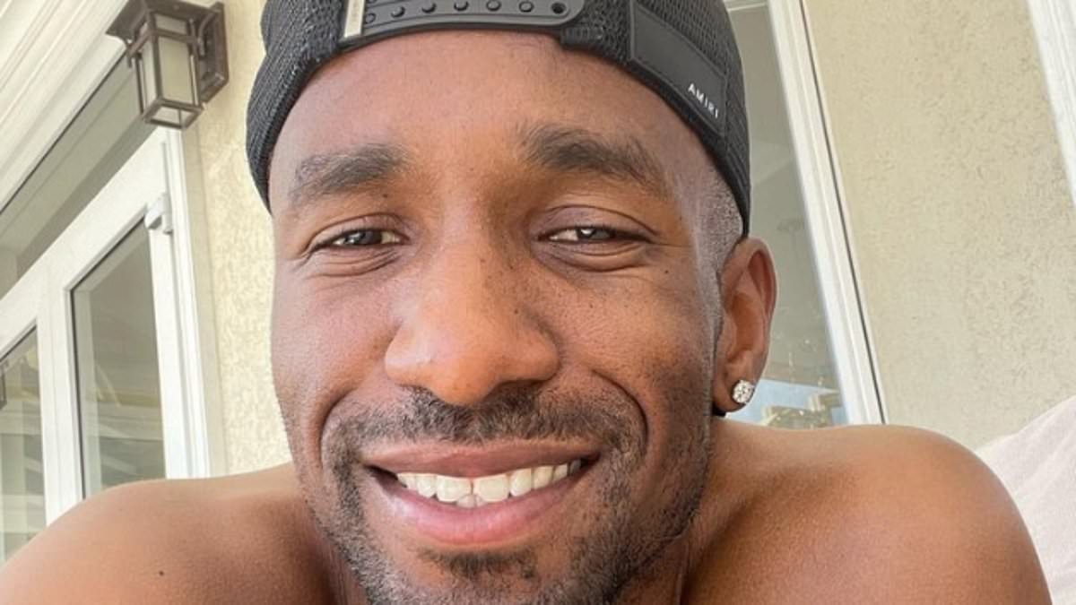 alert-–-jermain-defoe,-42,-‘dating-stunning-recruiter-11-years-his-junior’-–-five-months-after-split-from-alisha-lemay