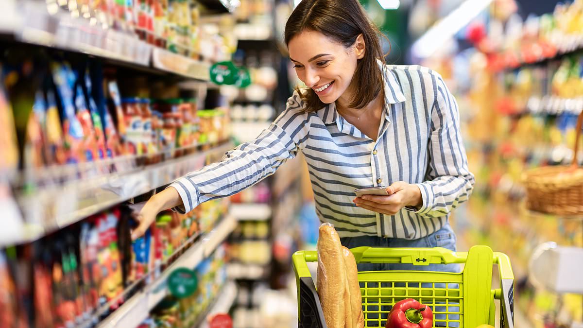alert-–-warning-as-thousands-of-grocery-stores-suddenly-at-risk-of-closure.-use-our-interactive-map-to-check-if-your-area-is-on-list