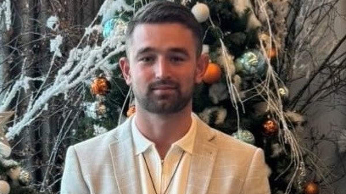 alert-–-former-royal-marine,-25,-is-killed-in-two-car-crash-in-western-australia