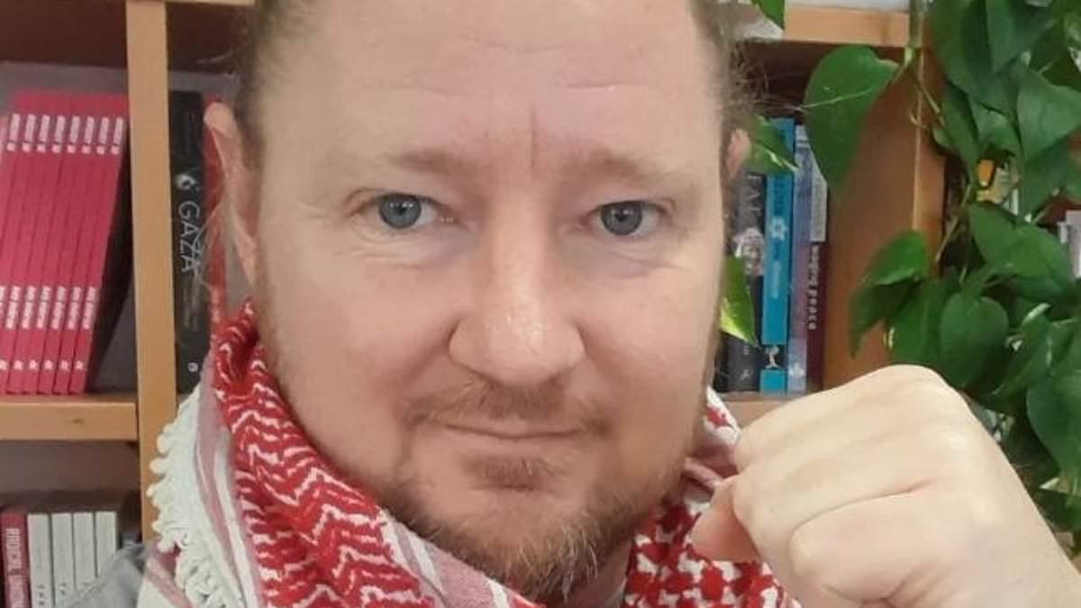 alert-–-sydney-harbour-bridge-protest:-how-serial-pest-josh-lees-–-who-has-never-found-a-fringe-protest-movement-he-didn’t-support-(including-harsher-covid-lockdowns!)-–-is-behind-push-to-shut-down-landmark-for-palestine