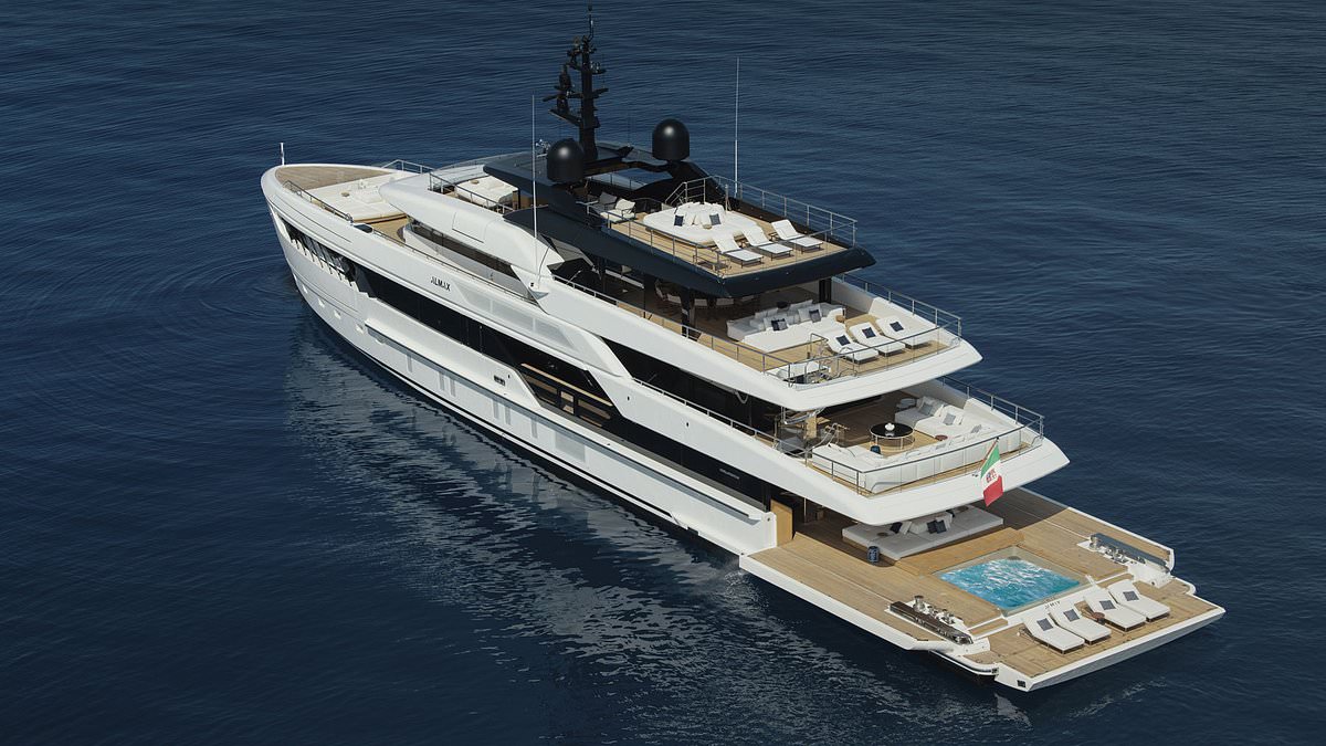alert-–-the-retired-civil-servant-and-royal-fan-who-swears-blind-she-spotted-the-waleses-on-a-40million-superyacht-off-the-coast-of-an-enchanting-greek-island