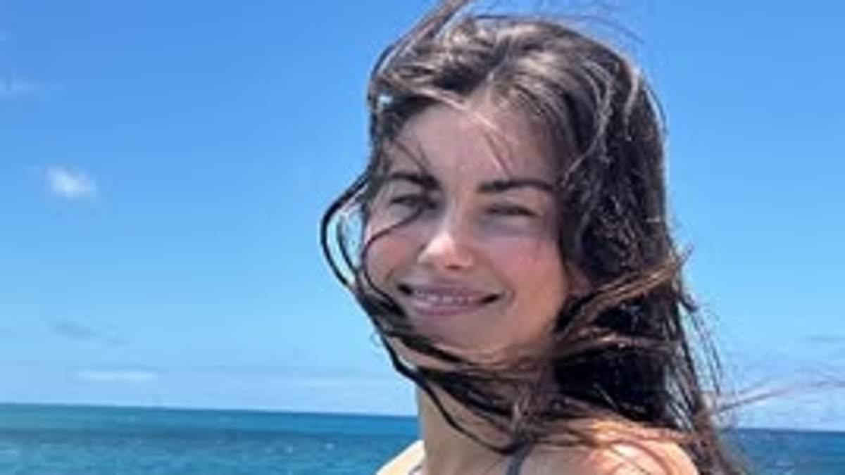 alert-–-aussie-actress-told-to-‘bunker-down’-in-hawaii-as-tsunami-warning-rings-out-after-enormous-undersea-earthquake