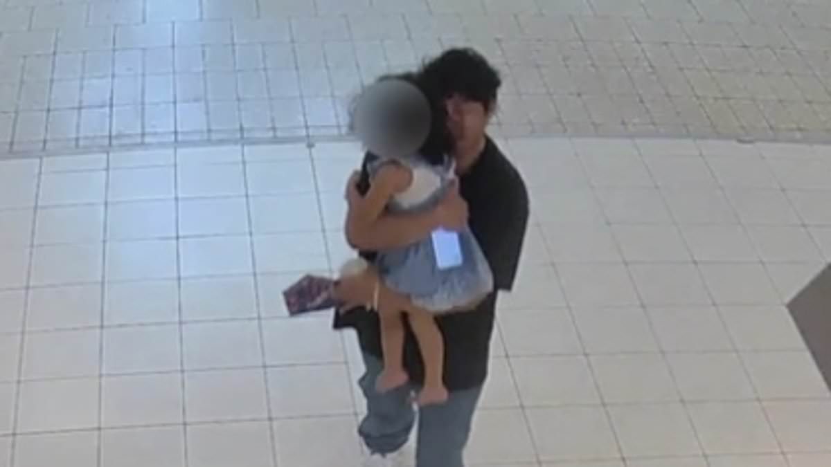 alert-–-stranger-swoops-on-little-girl-at-busy-mall-and-abducts-her