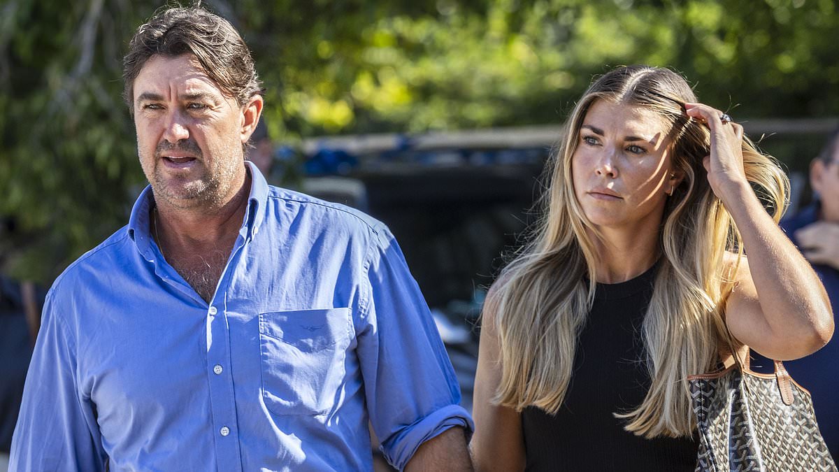 alert-–-fresh-blow-for-outback-wrangler-matt-wright-on-the-eve-of-his-criminal-trial…-he-faces-the-fight-of-his-life-–-now-his-best-mate’s-widow-has-dropped-a-bombshell
