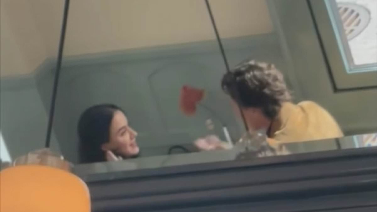 alert-–-astonishing-whispers-about-katy-perry-and-justin-trudeau’s-date:-why-he-feels-‘ambushed’-and-insiders-now-say-he’s-the-victim-of-a-fading-pop-star:-tom-leonard