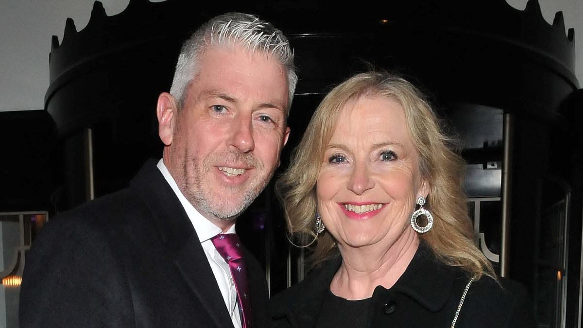 alert-–-carol-kirkwood,-63,-admits-she-only-spends-90-minutes-a-day-with-new-husband-steve,-49,-and-opens-up-about-the-‘heartbreak’-of-not-having-children