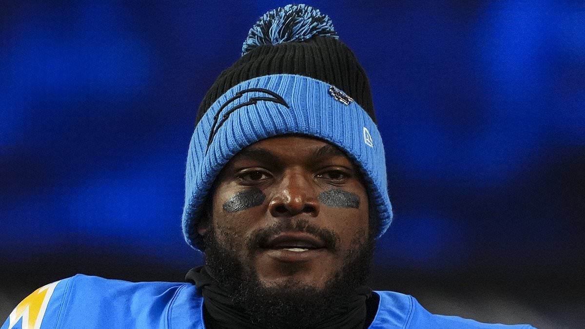 alert-–-los-angeles-chargers-star-denzel-perryman-arrested-on-felony-charge-after-he-is-found-with-five-weapons