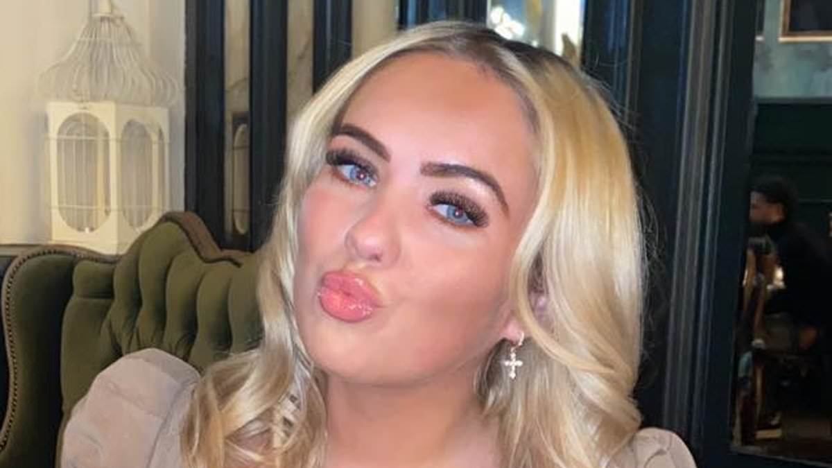 alert-–-revealed:-the-glamorous-women-who-threw-their-lives-away-by-smuggling-ecstasy-pills…-and-the-very-extreme-methods-they-take