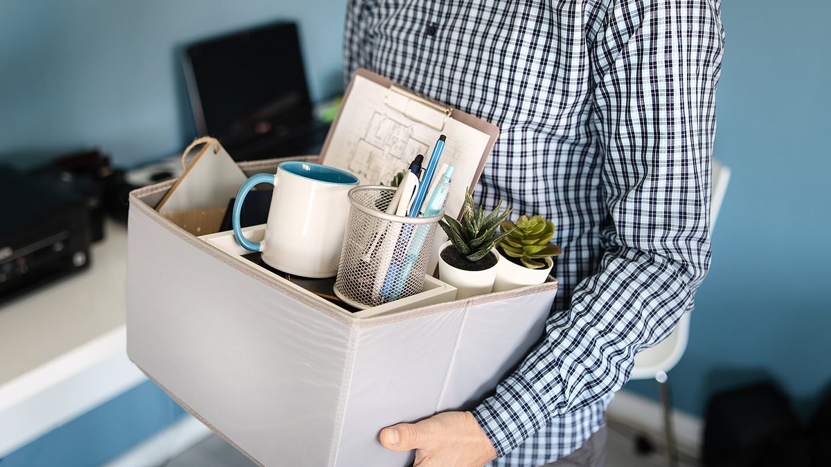 alert-–-aussie-worker-is-sacked-after-calling-his-non-binary-colleague-‘he’-instead-of-‘they’