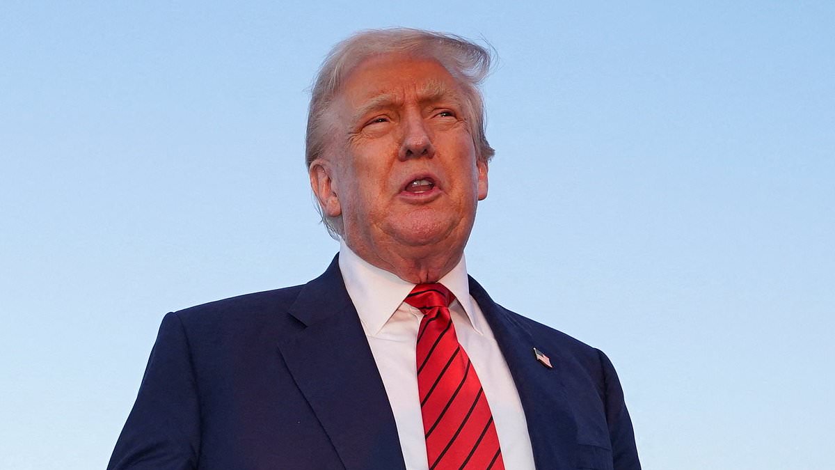 alert-–-trump-says-he-‘loves-sydney-sweeney’-as-president-responds-to-the-actress’s-‘great-jeans’-advert-controversy